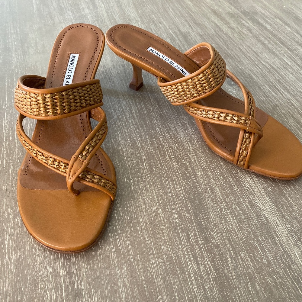 Susa Manolo Blahnik Woven sandal, 40.5